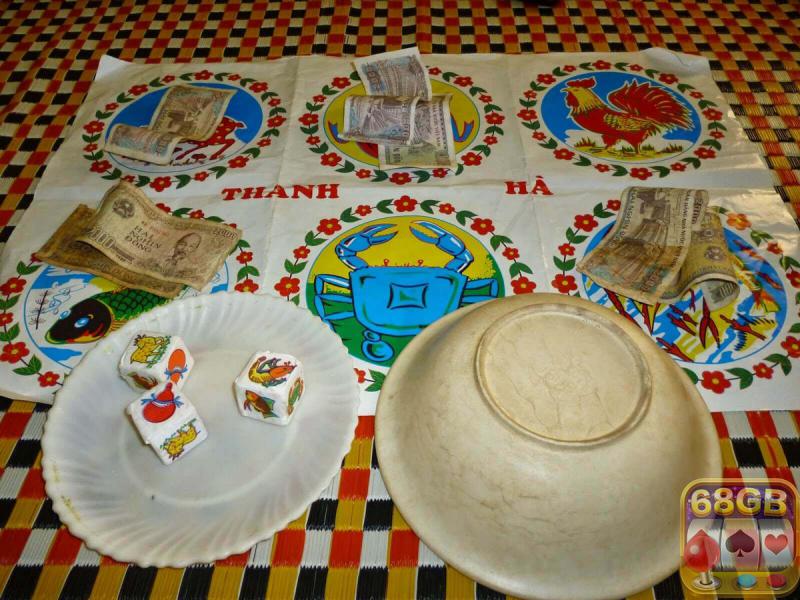 Hướng dẫn cách chơi bầu cua tôm cá đơn giản tại 68gamebai 1 Bầu tôm là trò chơi cực kỳ hấp dẫn gắn liền với tuổi thơ